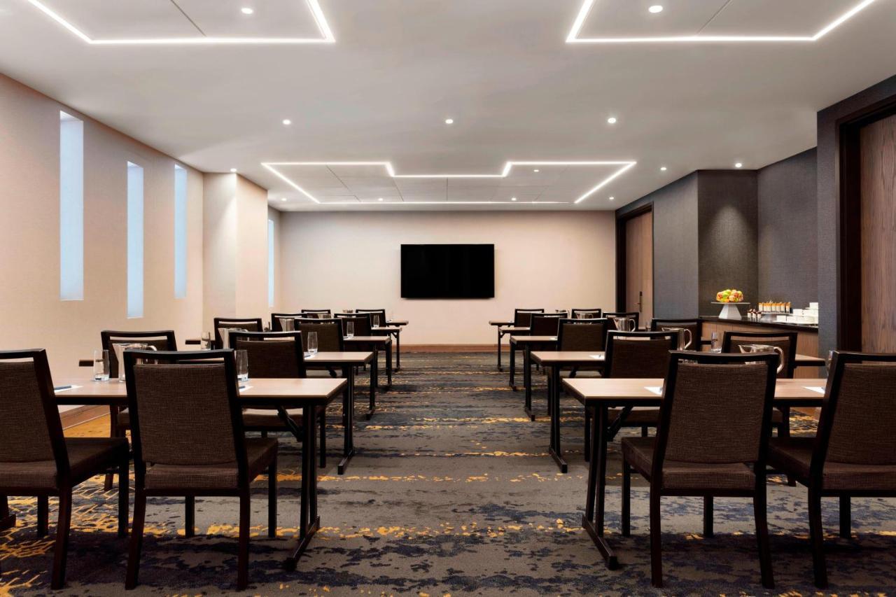 Sheraton Saint-Hyacinthe Hotel Екстериор снимка