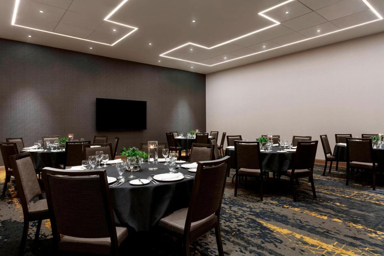 Sheraton Saint-Hyacinthe Hotel Екстериор снимка