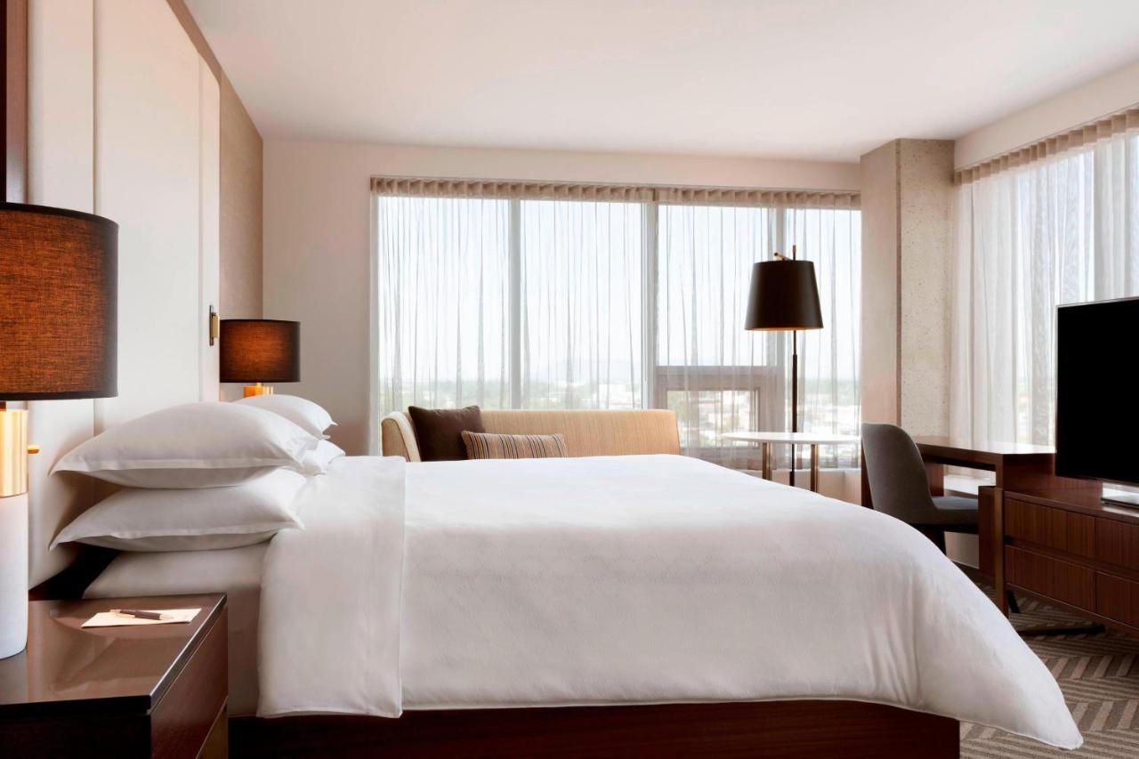 Sheraton Saint-Hyacinthe Hotel Екстериор снимка