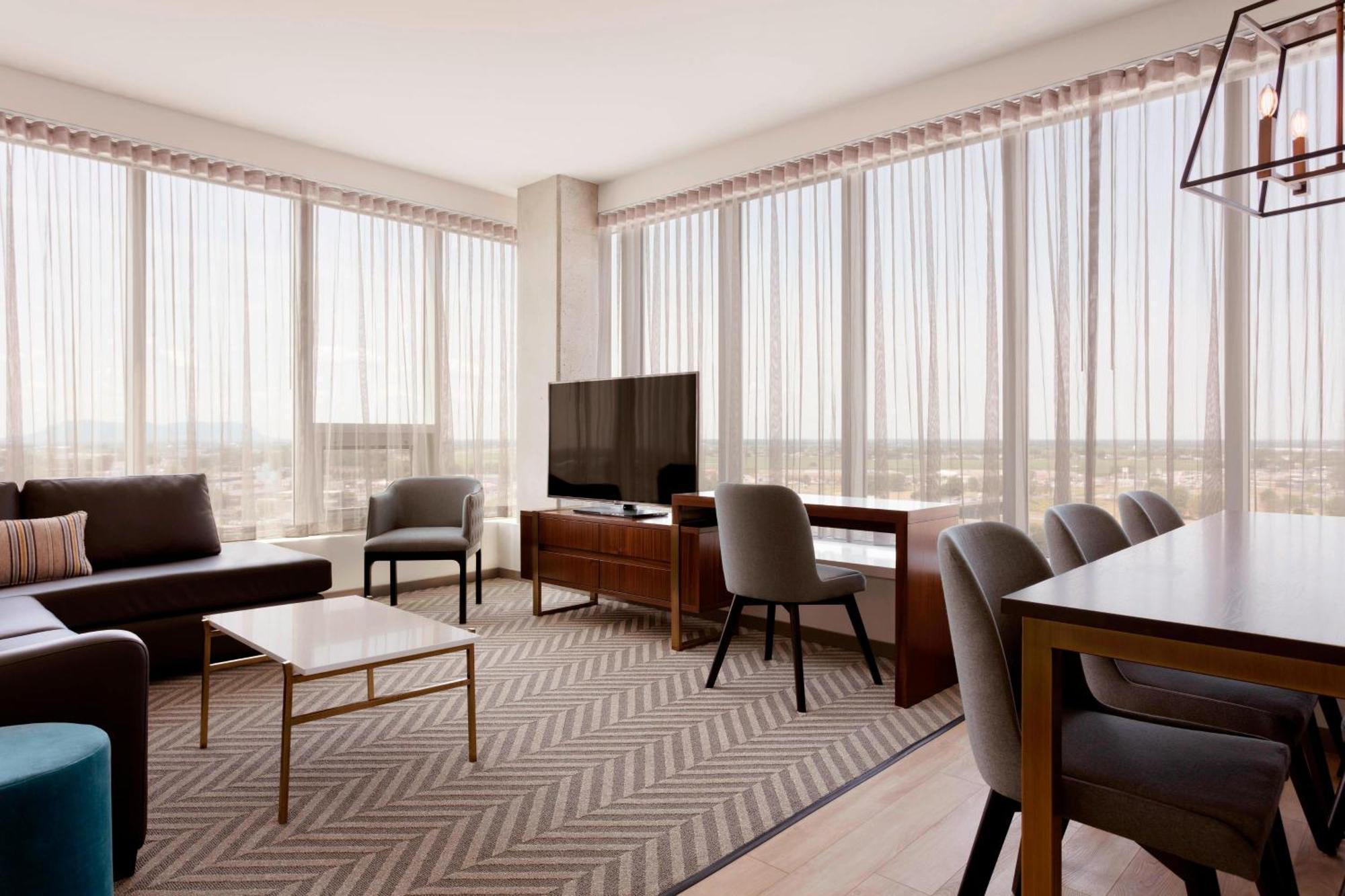 Sheraton Saint-Hyacinthe Hotel Екстериор снимка