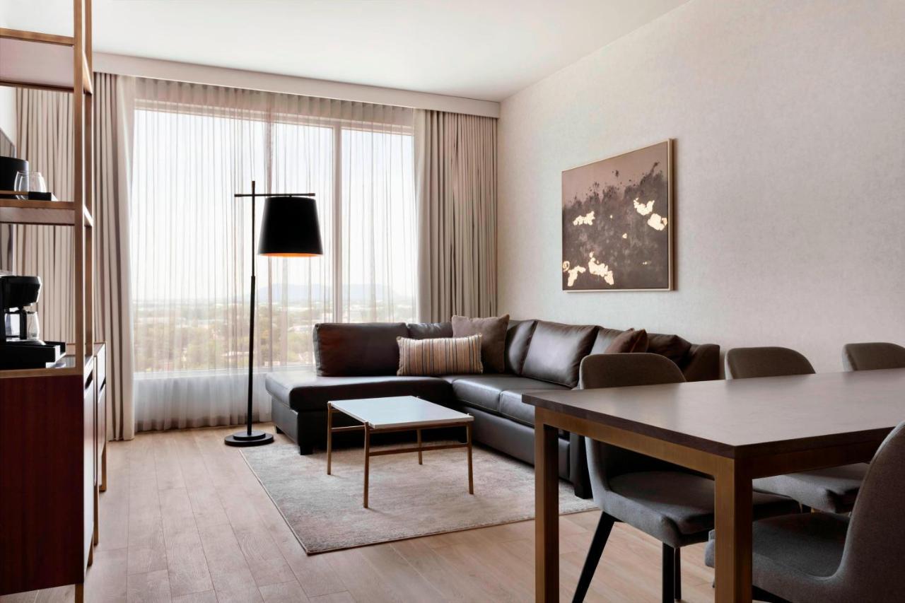 Sheraton Saint-Hyacinthe Hotel Екстериор снимка